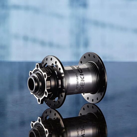 E*THIRTEEN SIDEKICK PRO GR BOOST HUB RW,  110X15/20MM, BLACK/STERLING SILVER Downhill