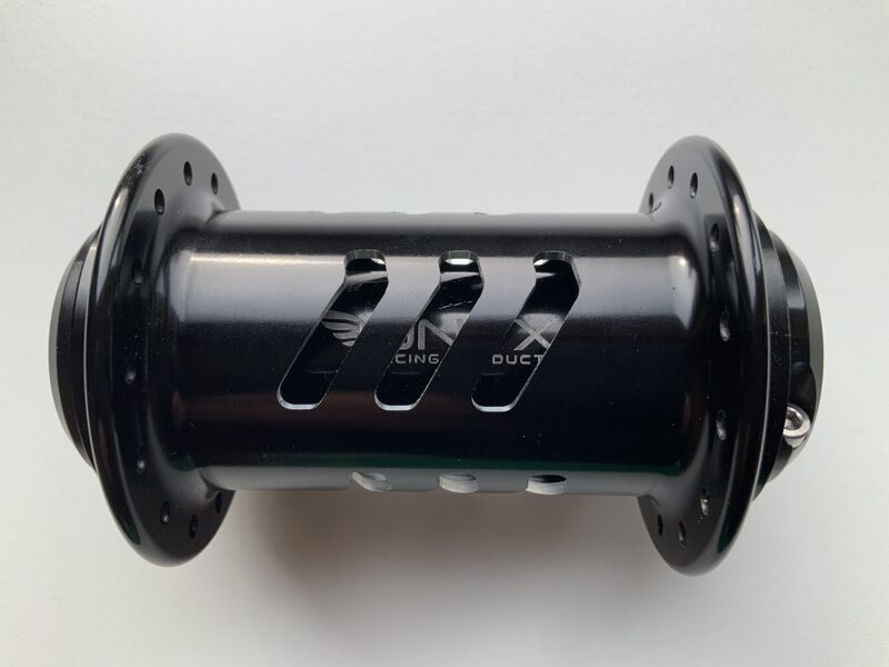 Front Hub Onyx x Stay Strong Assy - 28h - 20mm